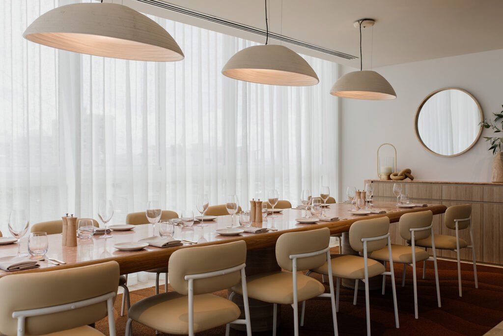 Pipi's Restaurant, the room in Gold Coast